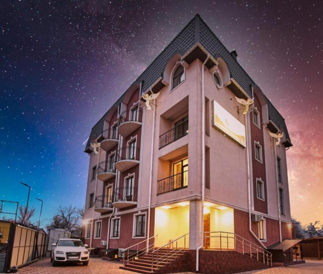 Готель Ангел На Великій Кільцевій Sofiivska Borshchahivka Bagian luar foto